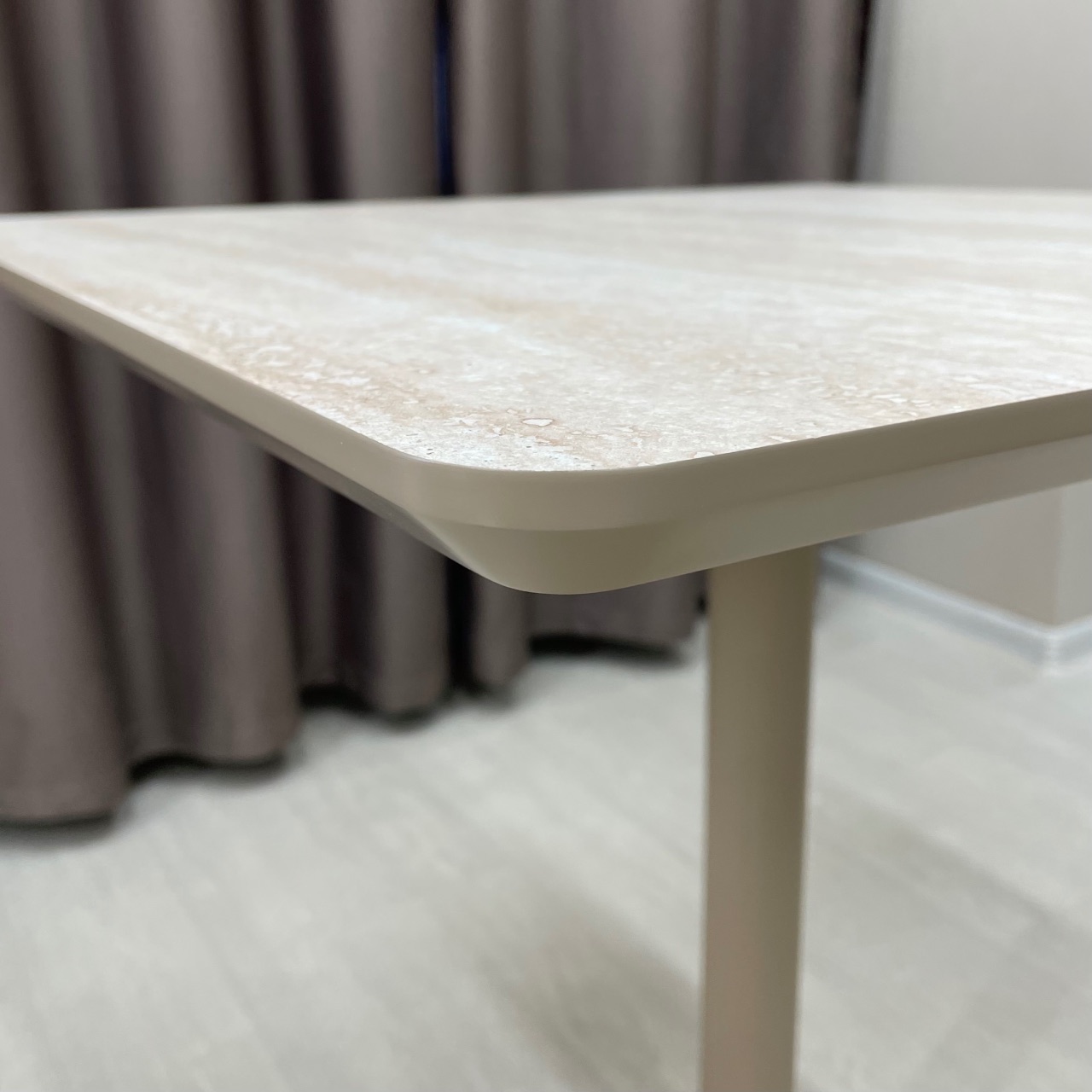 Стіл обідній прямокутний для закладу Horeca з HPL SW2665