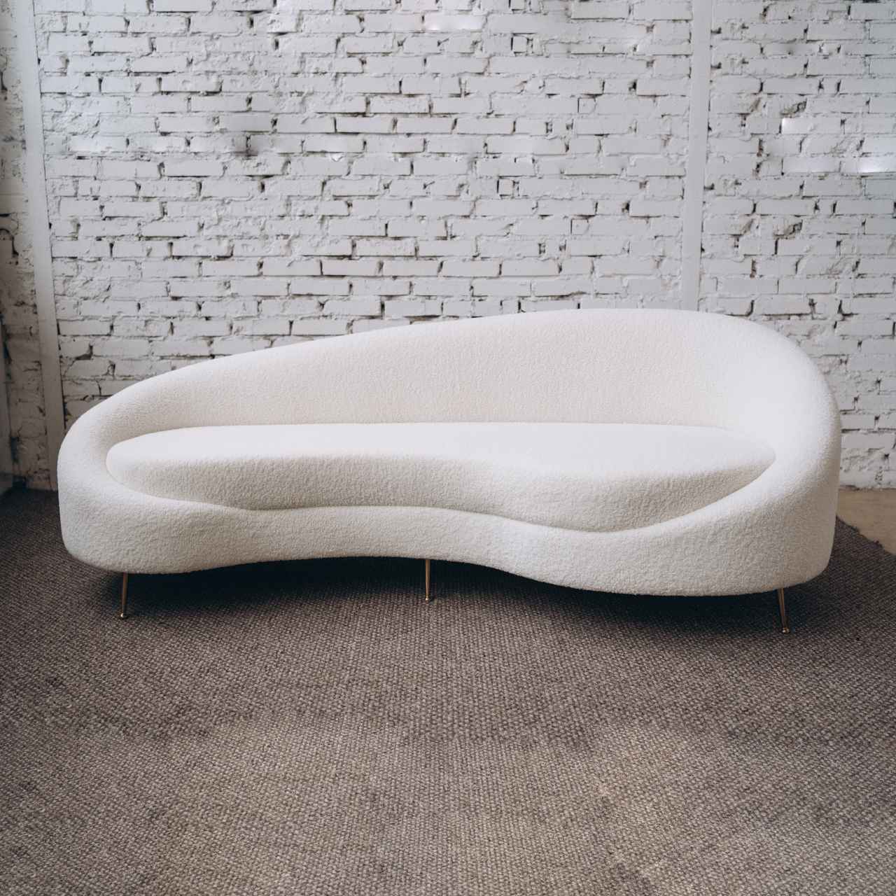 Вишуканий диван Elegant