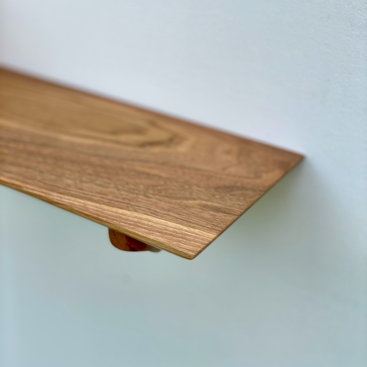 Плаваюча полиця Walnut Classic
