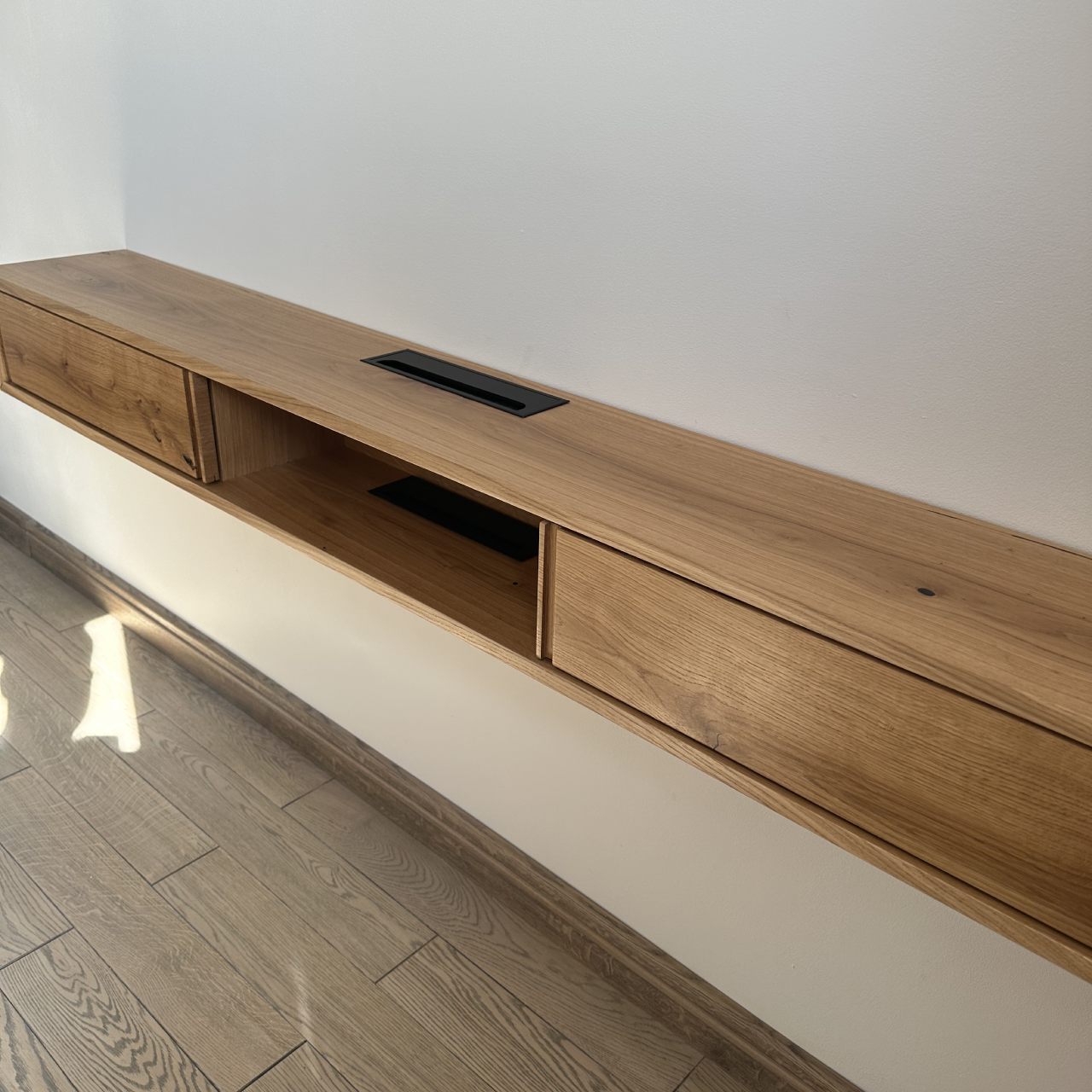 Дизайнерська тумба Nord Oak під ТБ з натурального дерева