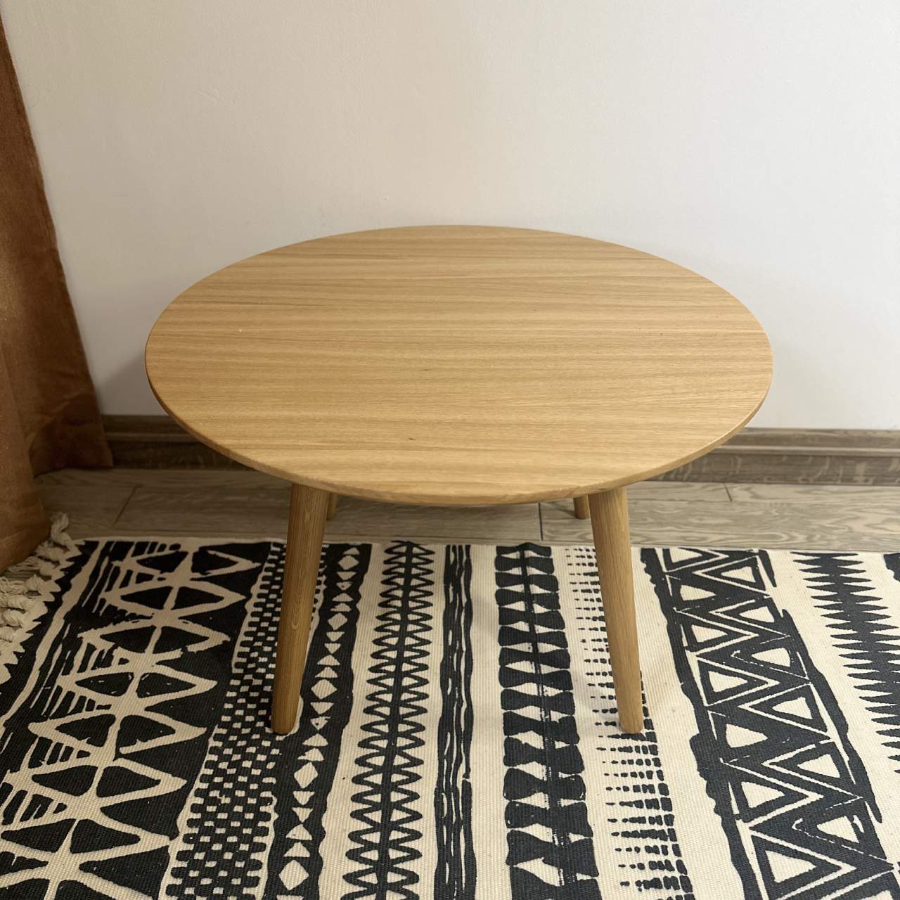 Дизайнерський кавовий стіл Round Oak з натурального дерева