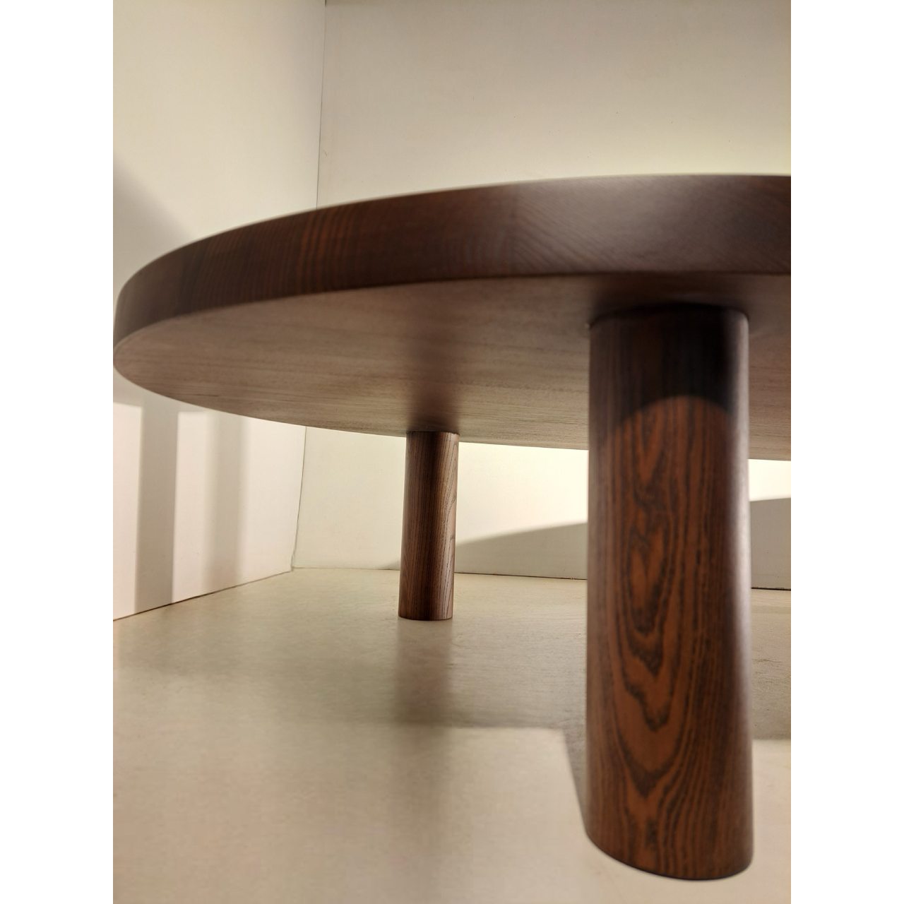Дизайнерський дерев'яний журнальний стіл «Coffee Table»