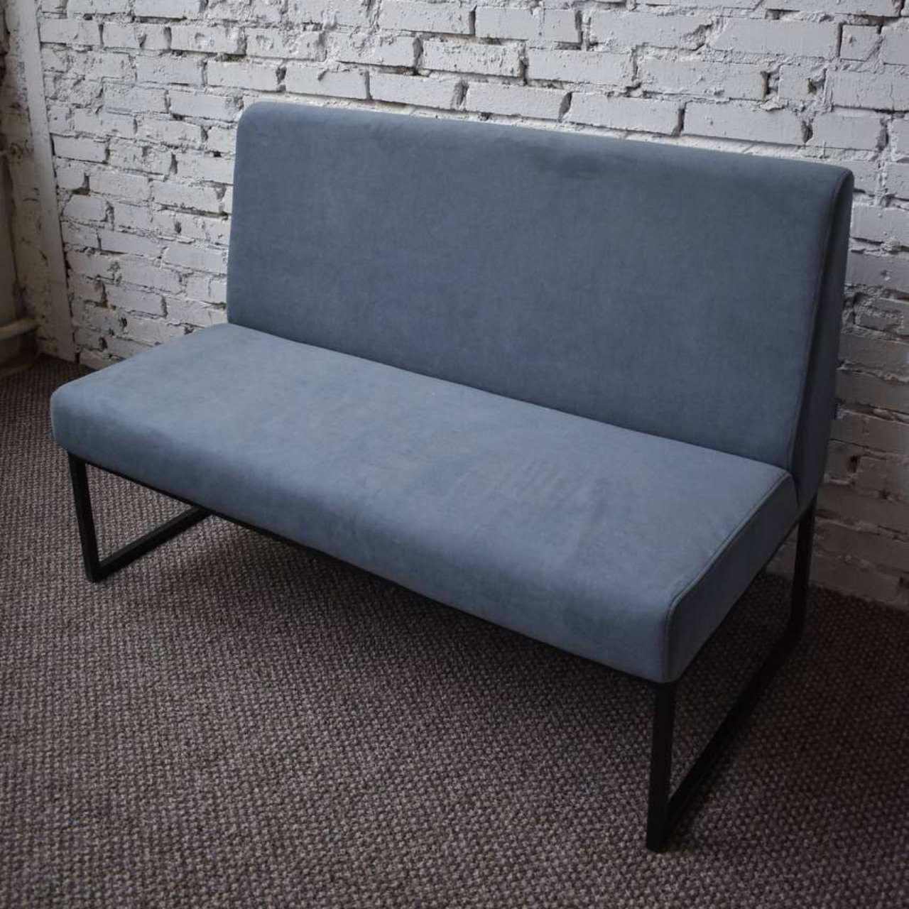 Диван в лофт стилі Loft