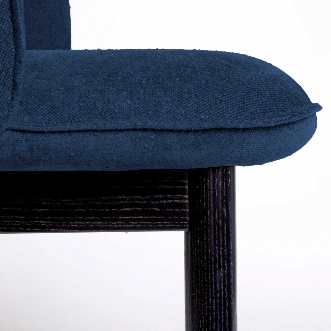 Стілець обідній Stich Comfort синій на дерев'яних ніжках