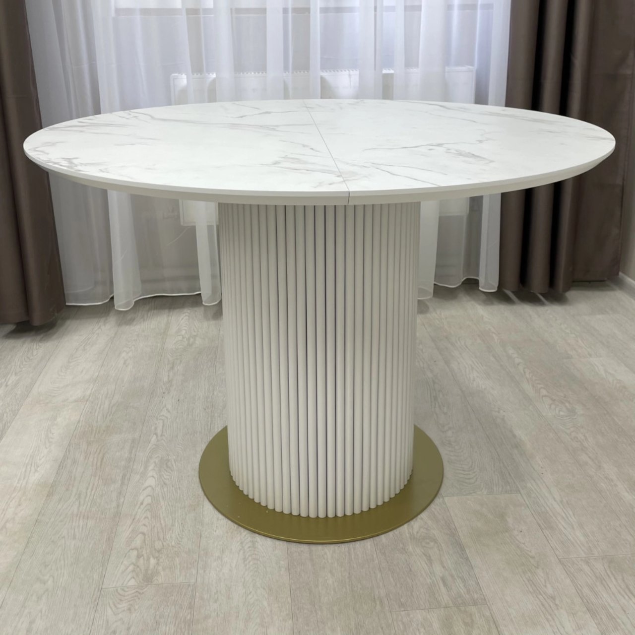 Обідній круглий розкладний стіл B-WOOD SW2137/SW1869/SW1761