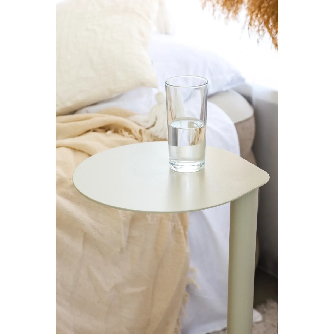 Дизайнерський журнальний стіл Drop H Beige