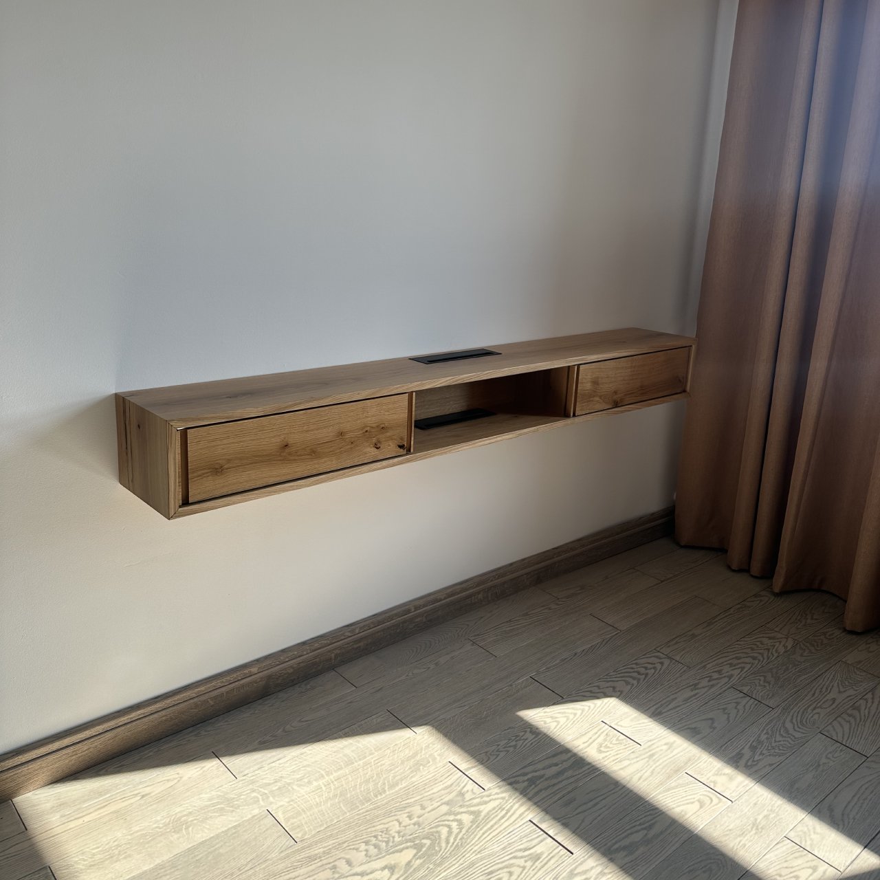 Дизайнерська тумба Nord Oak під ТБ з натурального дерева