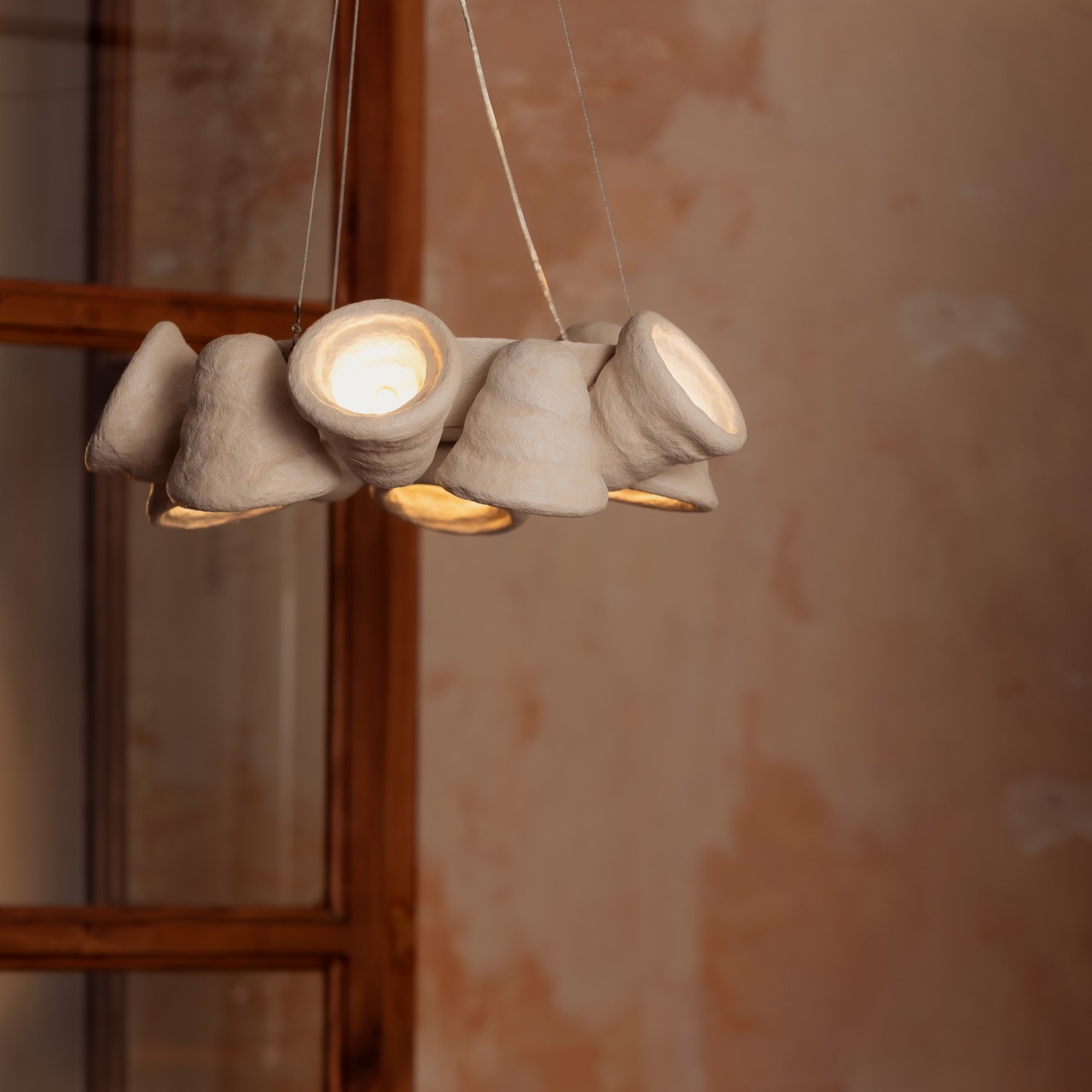 Глиняна люстра у формі дзвоника 10 bells Pecherna collection