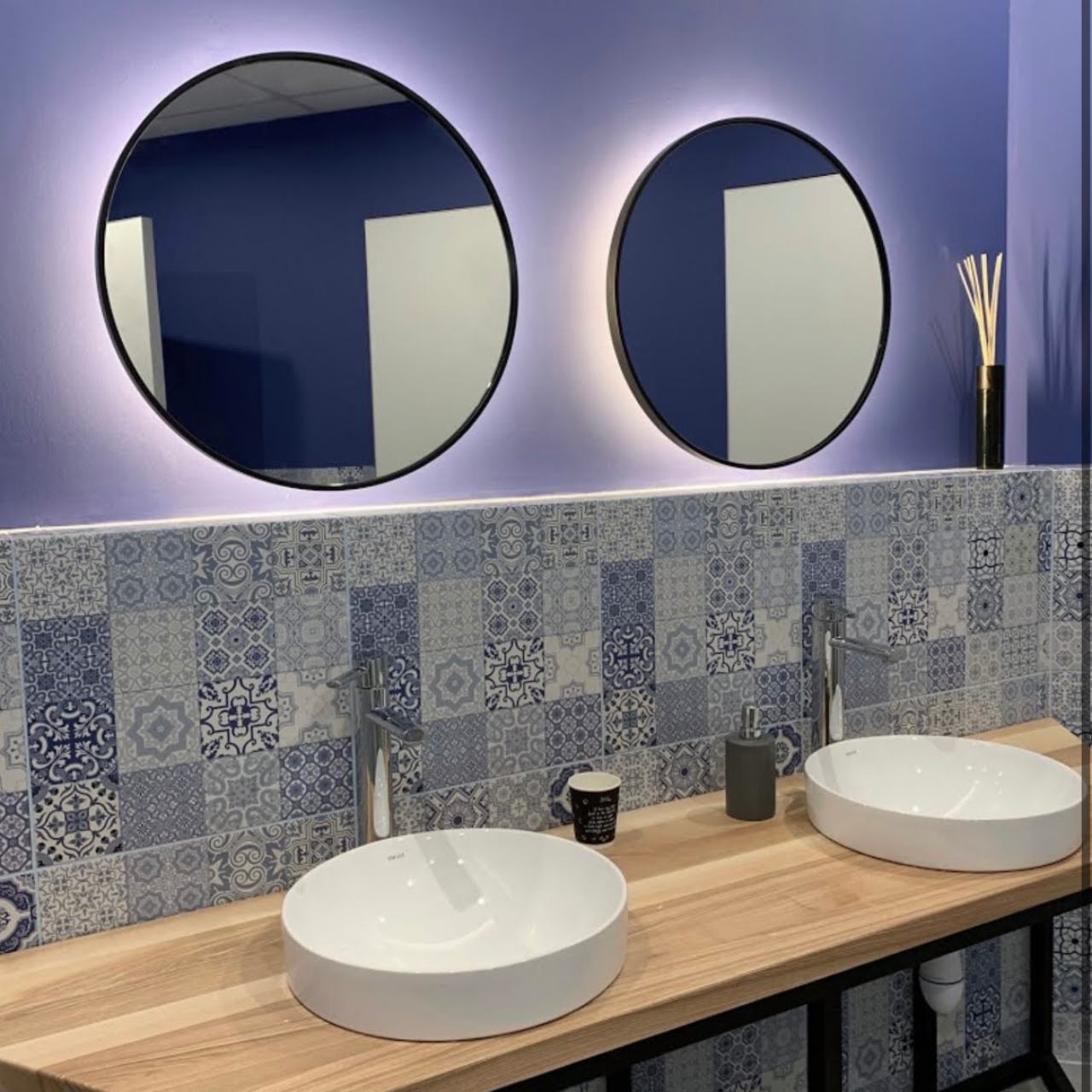 Дзеркало підвісне Round Mirror з підсвіткою