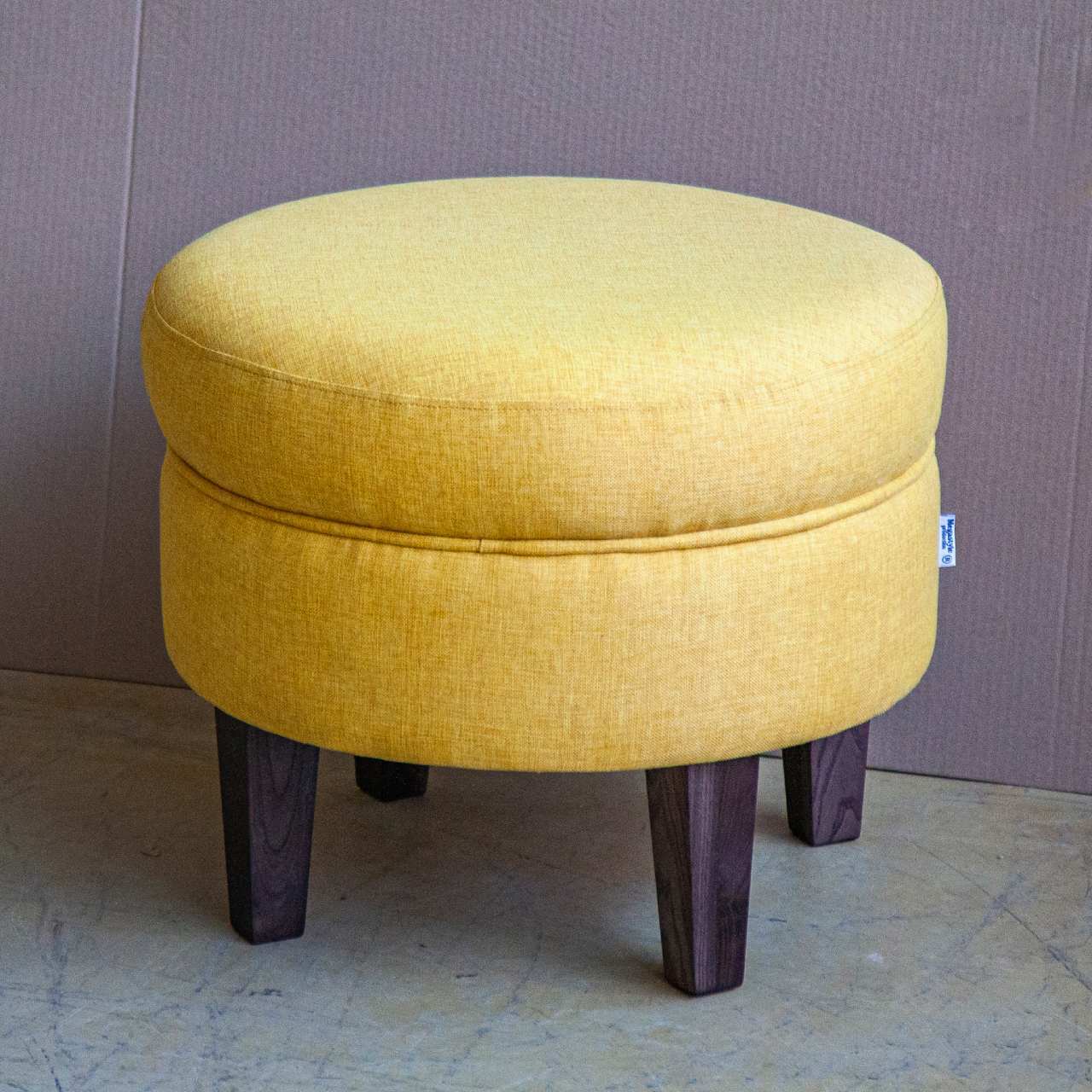 Пуф круглий Grand pouf елегантний на дерев'яних ніжках