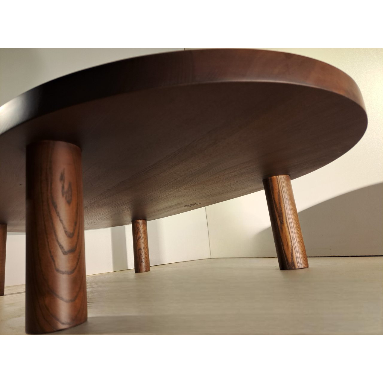 Дизайнерський дерев'яний журнальний стіл «Coffee Table»
