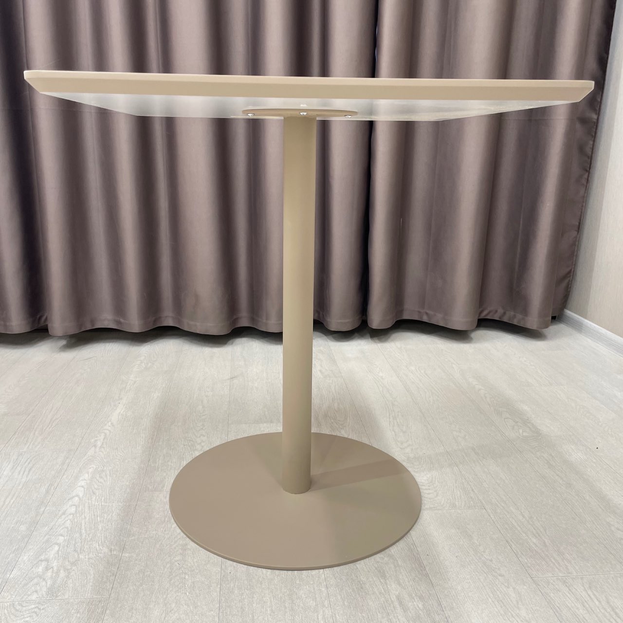 Стіл обідній прямокутний для закладу Horeca з HPL SW2665