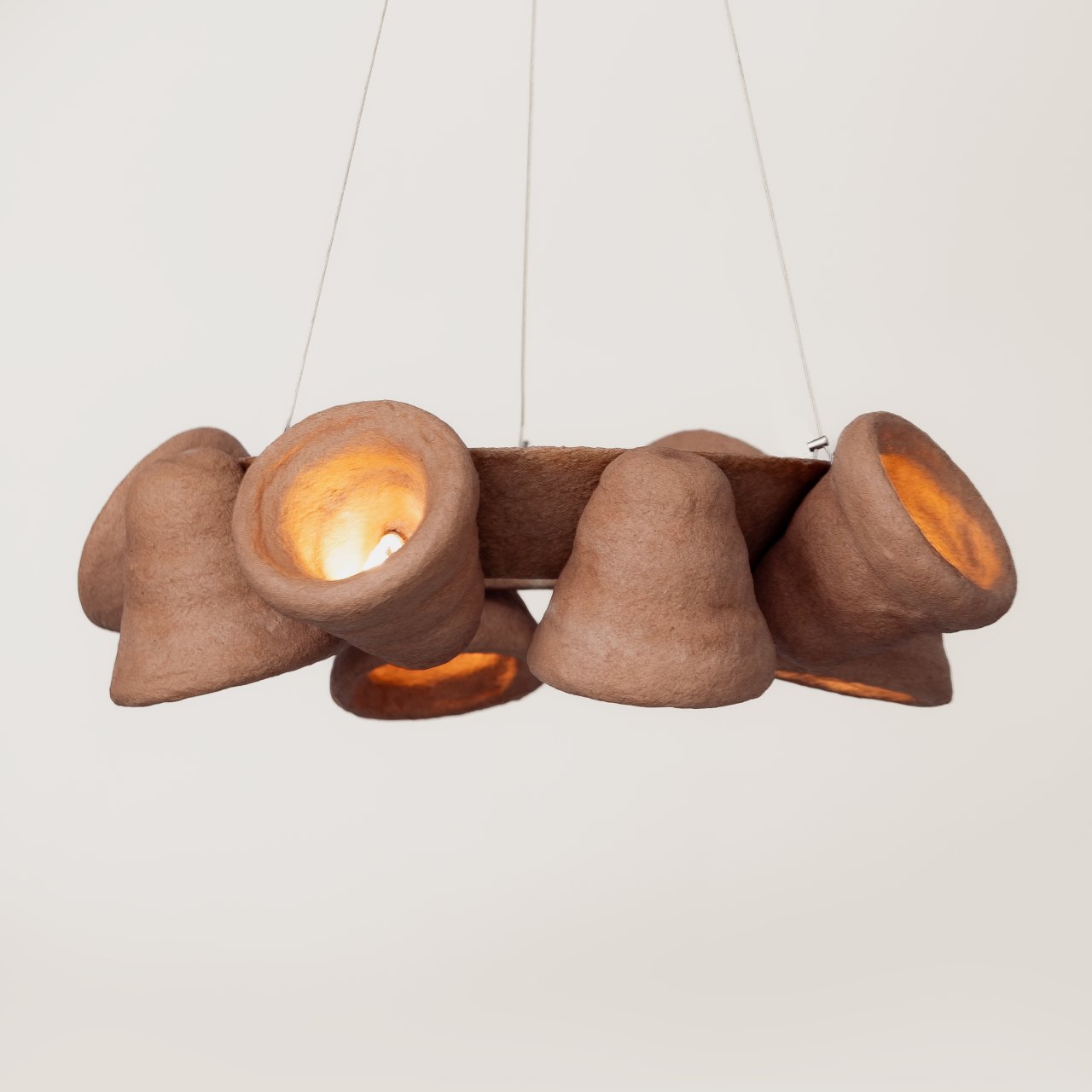 Глиняна люстра у формі дзвоника 8 bells Pecherna collection