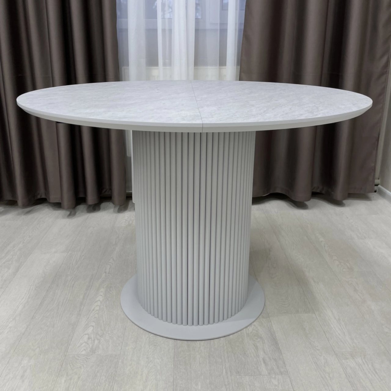 Обідній круглий розкладний стіл B-WOOD SW2137/SW1869/SW1761